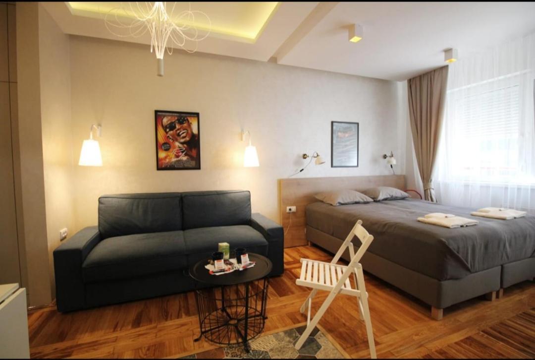 Apartman Donner Centar Subotica Ngoại thất bức ảnh